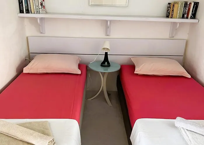 Traditional Cycladic House With A View Артемон