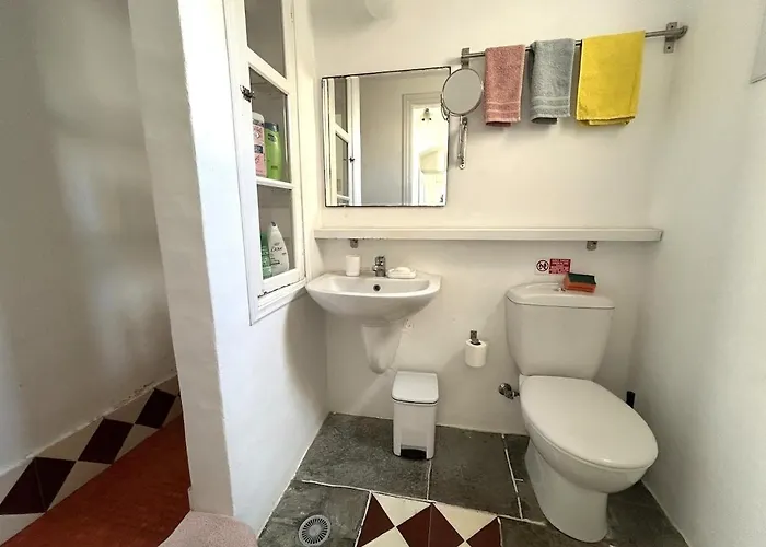 Dom wakacyjny Traditional Cycladic House With A View *