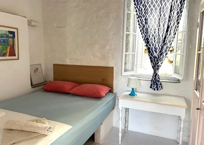 Dom wakacyjny Traditional Cycladic House With A View *